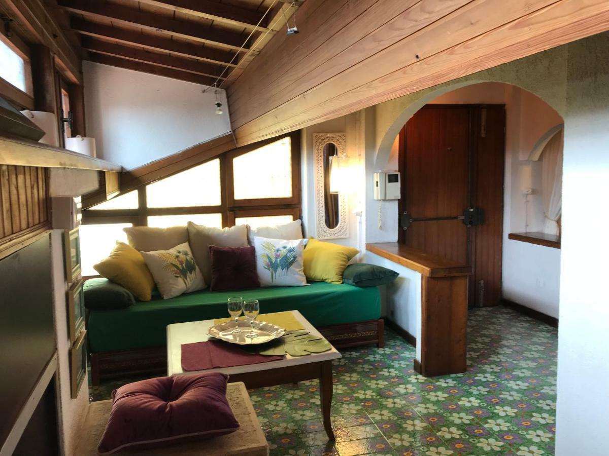 La Soffitta Bohemien Apartment เวโรนา ภายนอก รูปภาพ
