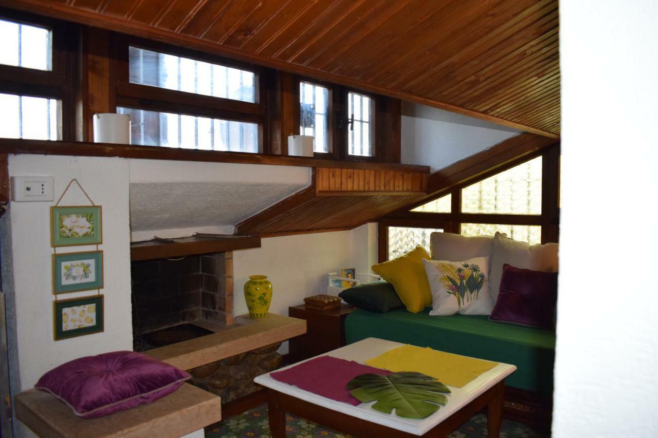 La Soffitta Bohemien Apartment เวโรนา ภายนอก รูปภาพ