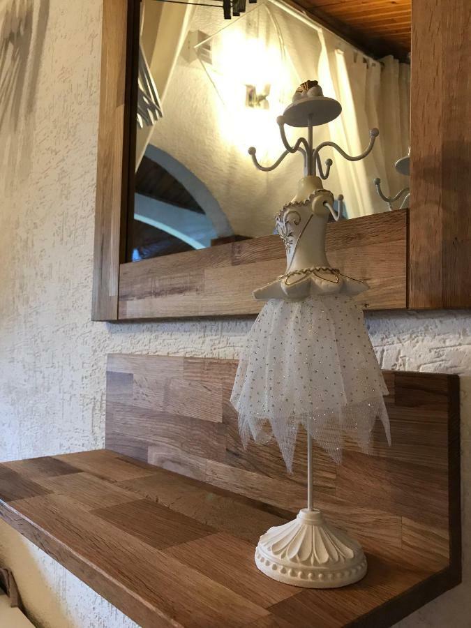 La Soffitta Bohemien Apartment เวโรนา ภายนอก รูปภาพ
